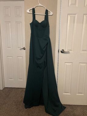 ADYCE Green Maxi Dress – Elegant Statement Piece